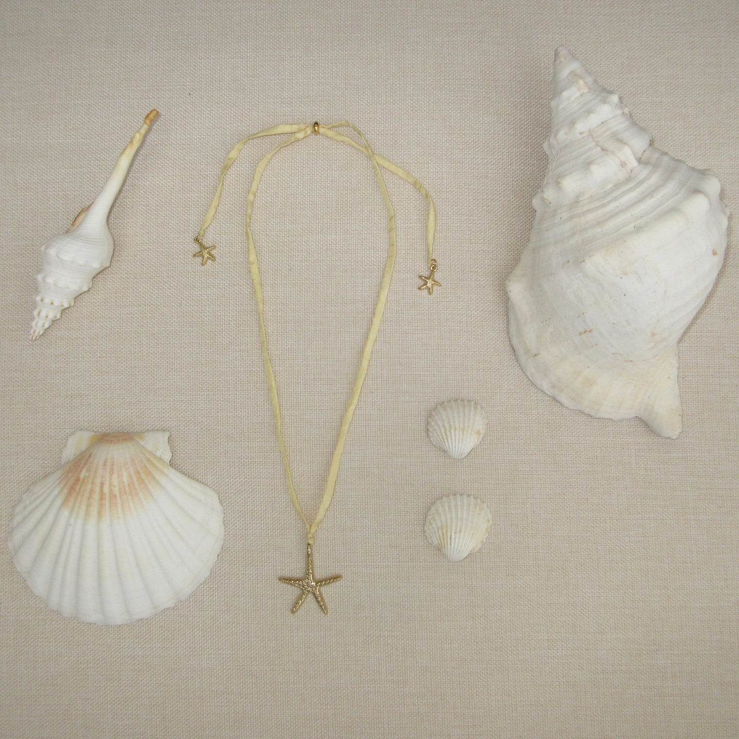COLLAR CORAL SEDA