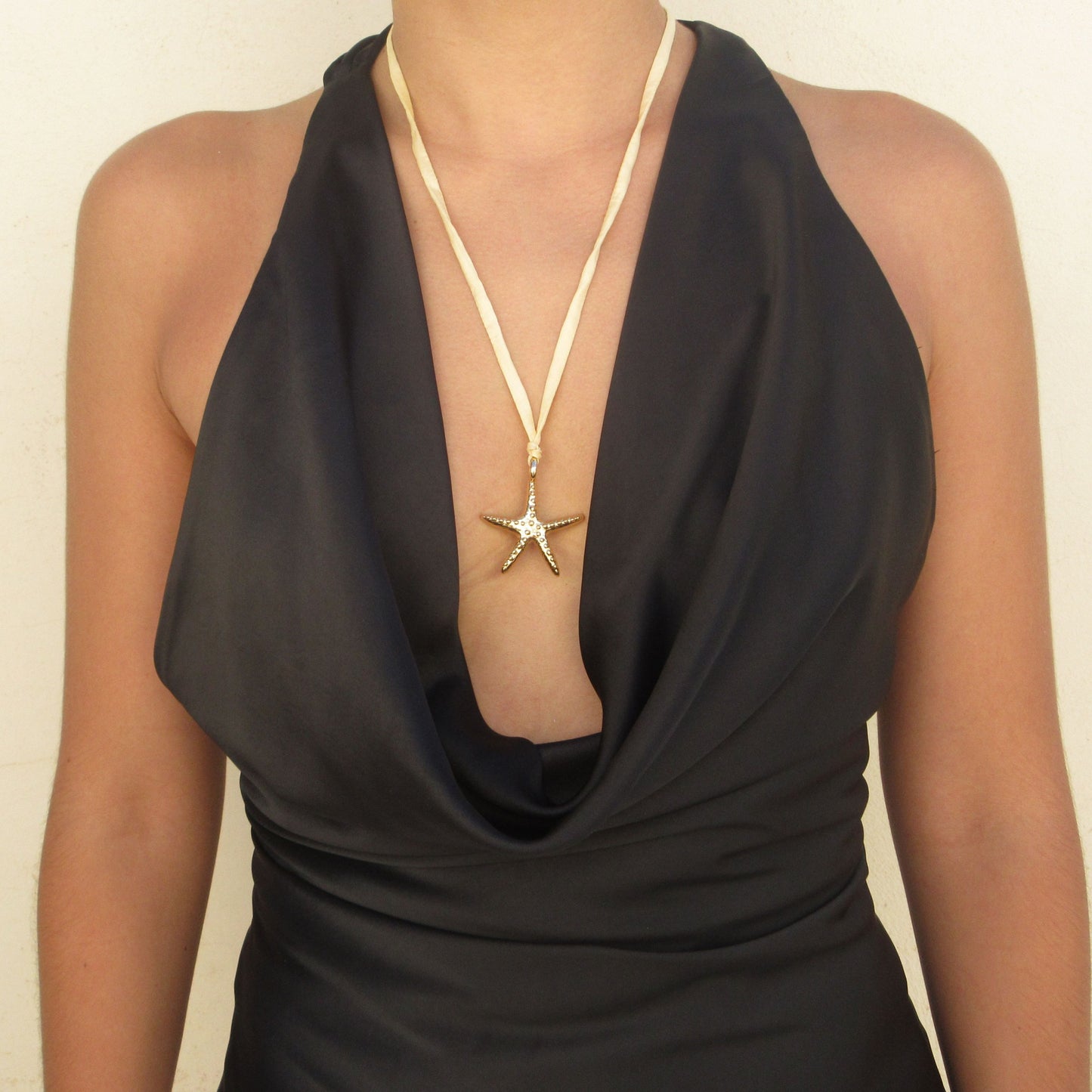 COLLAR CORAL SEDA