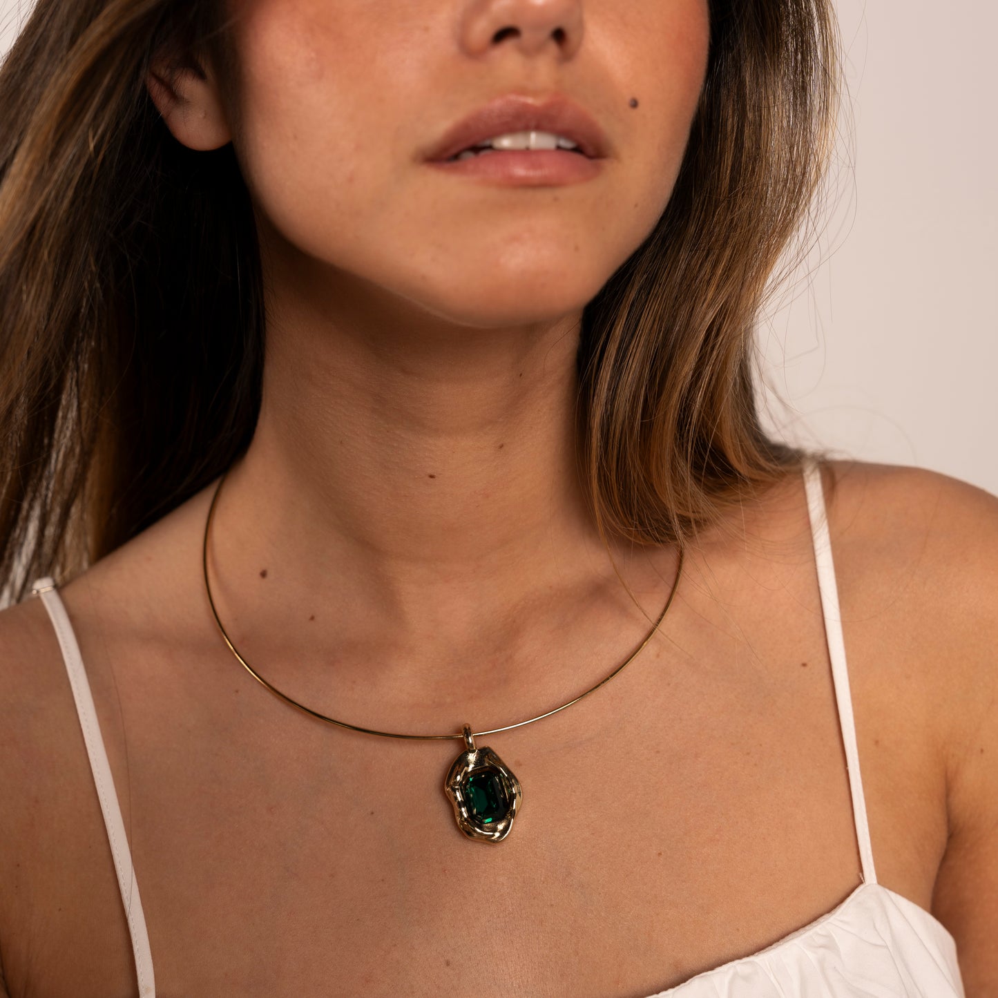 COLLAR CALA EMERALD